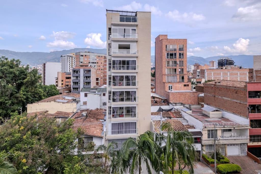 Mirador Del Laureles, Ac, Piscina, Parqueadero 701 Apartment