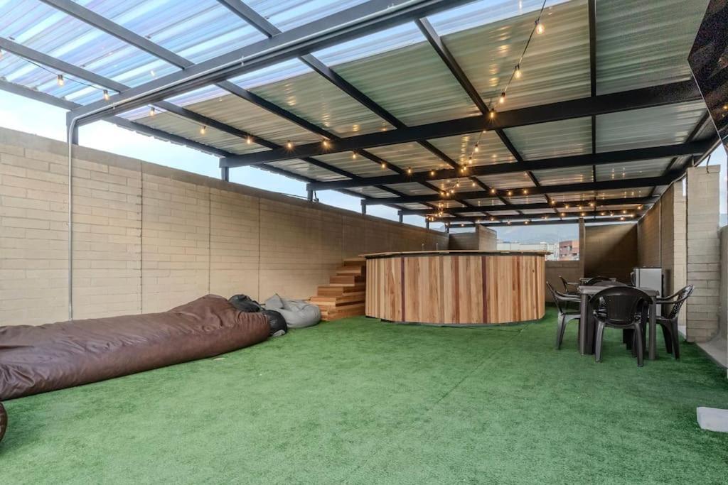 Apartamento Mirador Del Laureles, Ac, Piscina, Parqueadero 701 Medellín